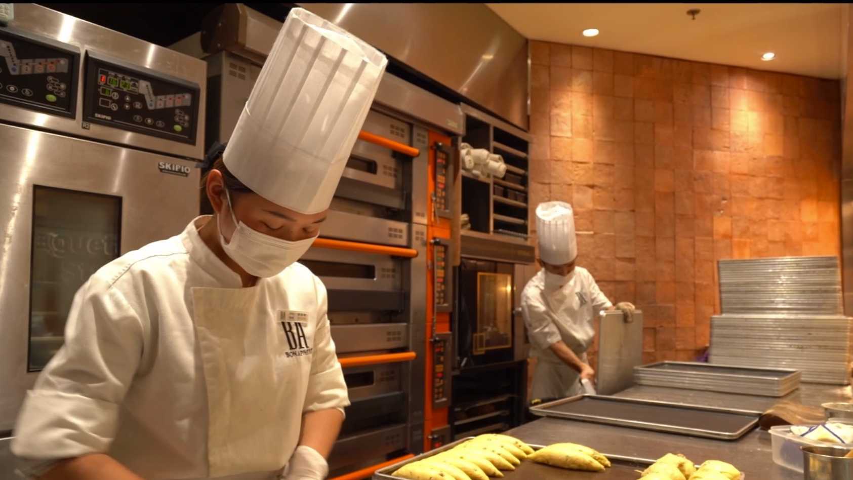 【毕业设计】云南美食制作面包纪录片