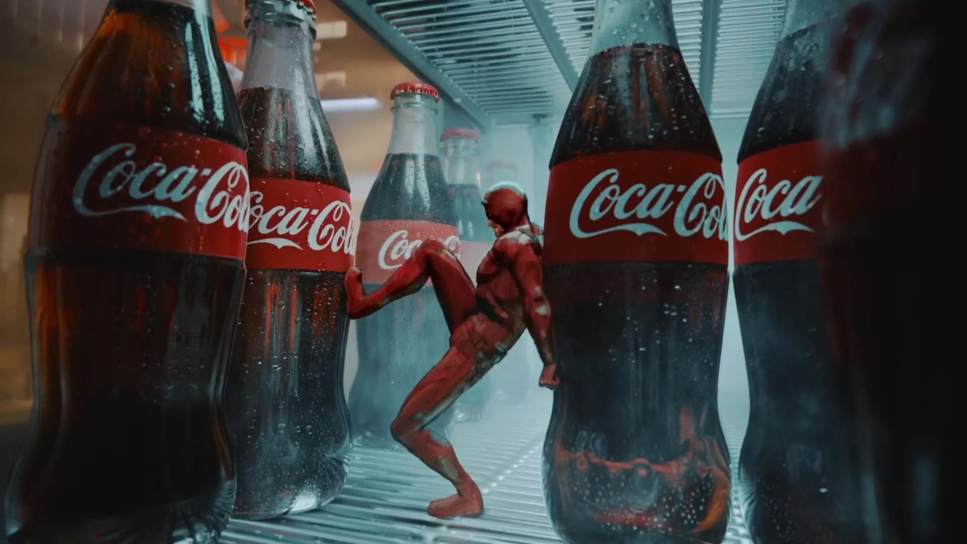 可口可乐与漫威英雄合作！创意广告