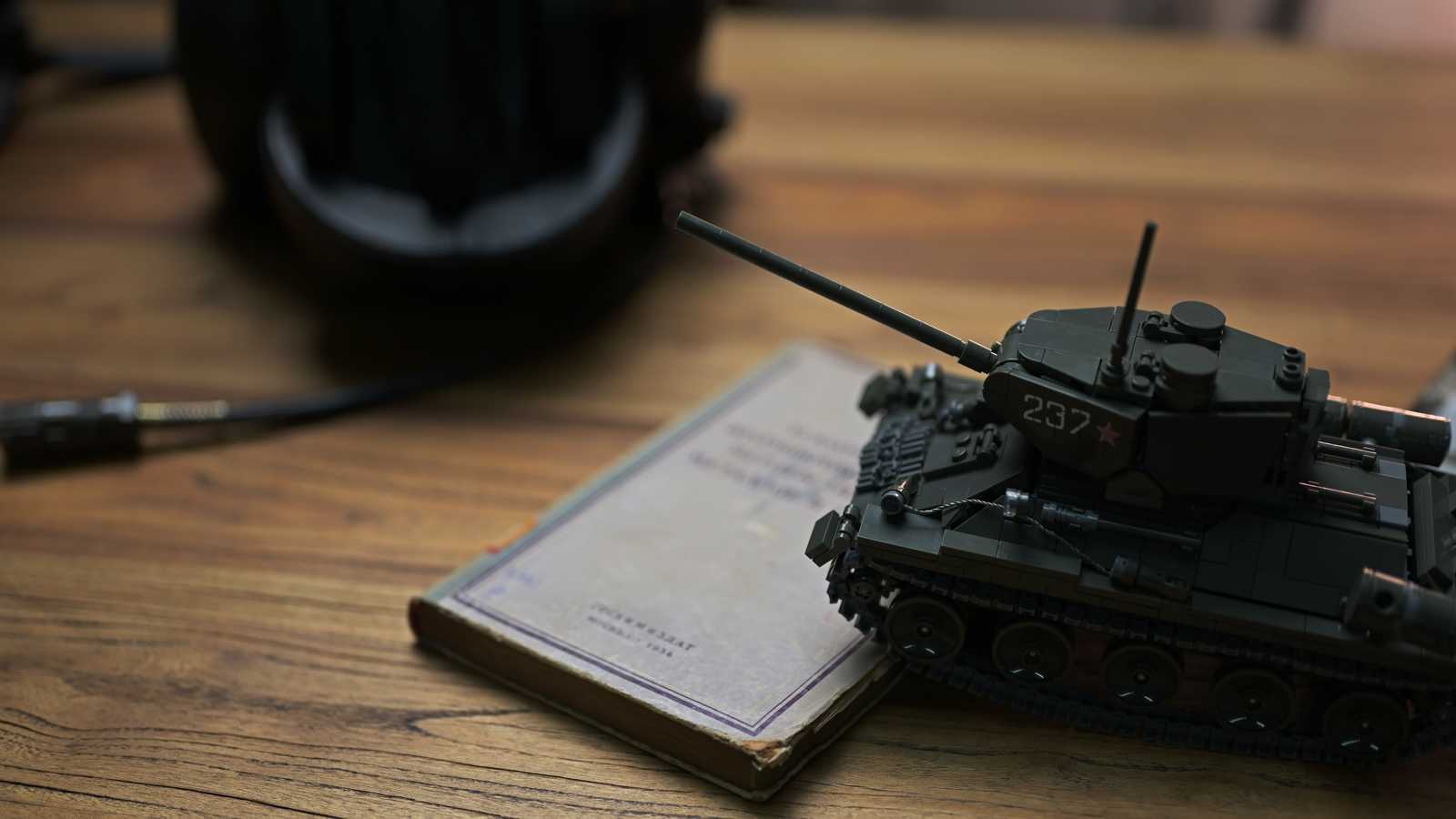 Nifeliz×T34军事坦克-乐高创意积木玩具