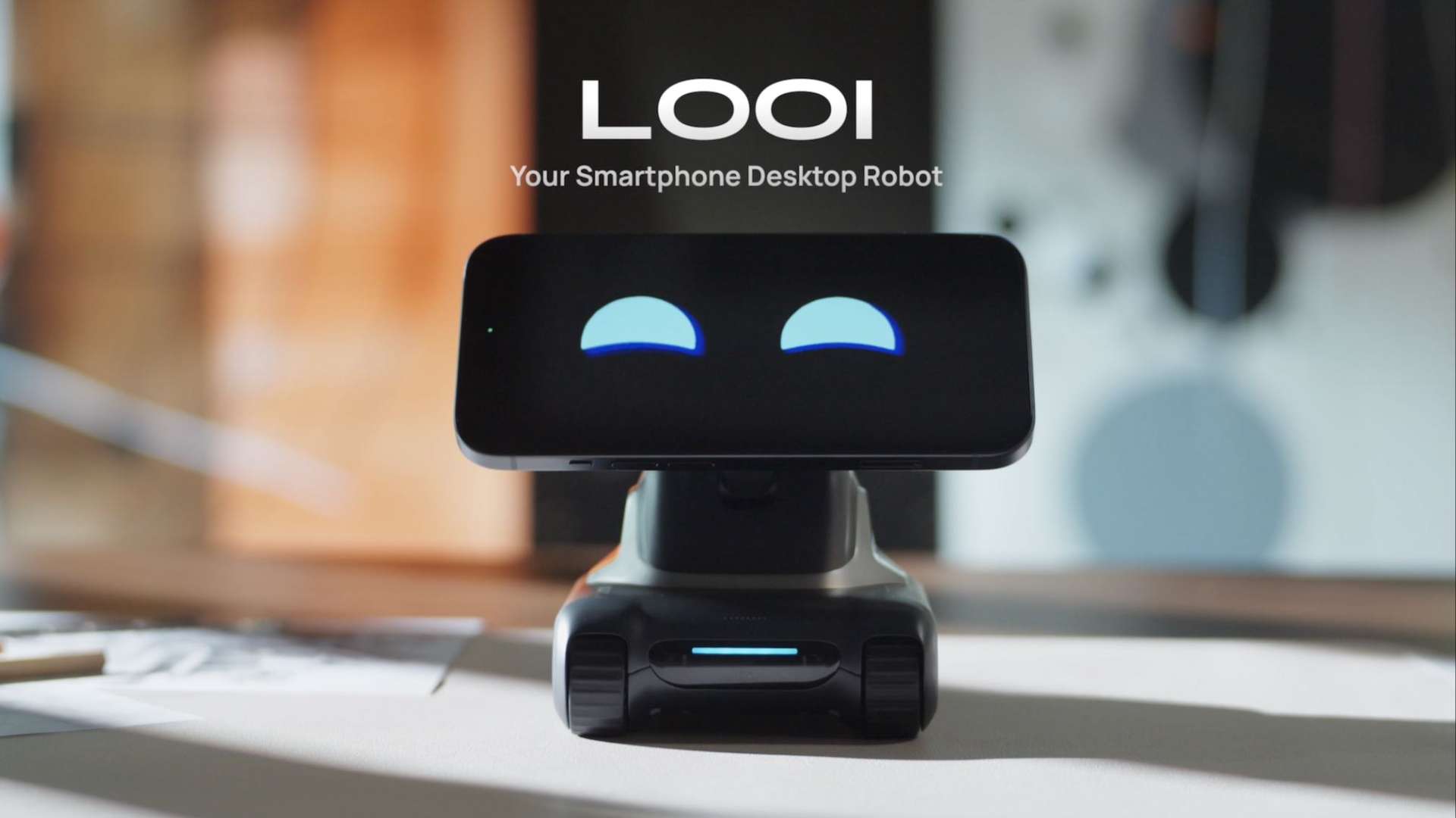LOOI桌面智能机器人海外广告