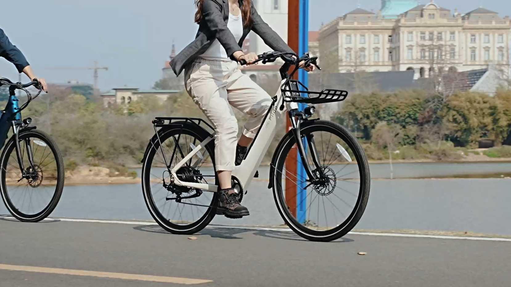 电动自行车广告拍摄