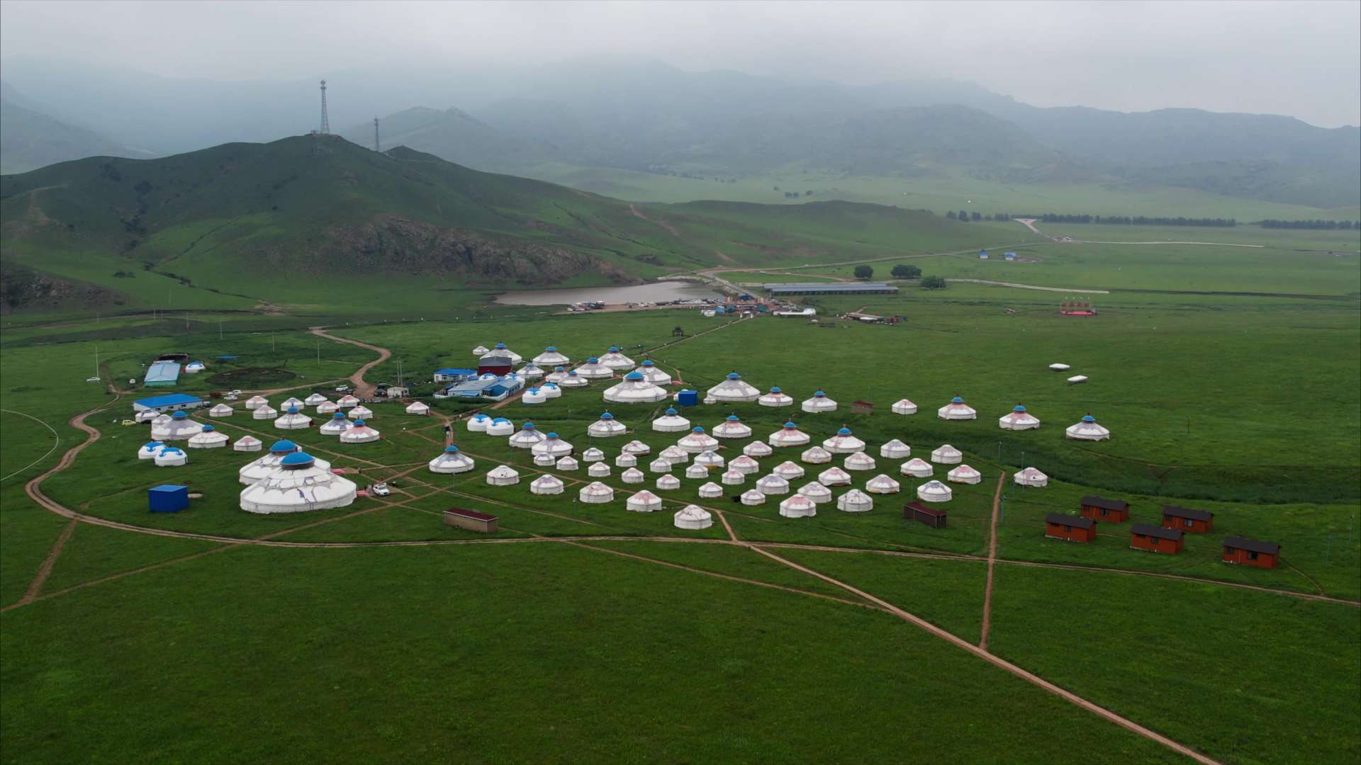 内蒙古通辽扎鲁特旗的山地草原