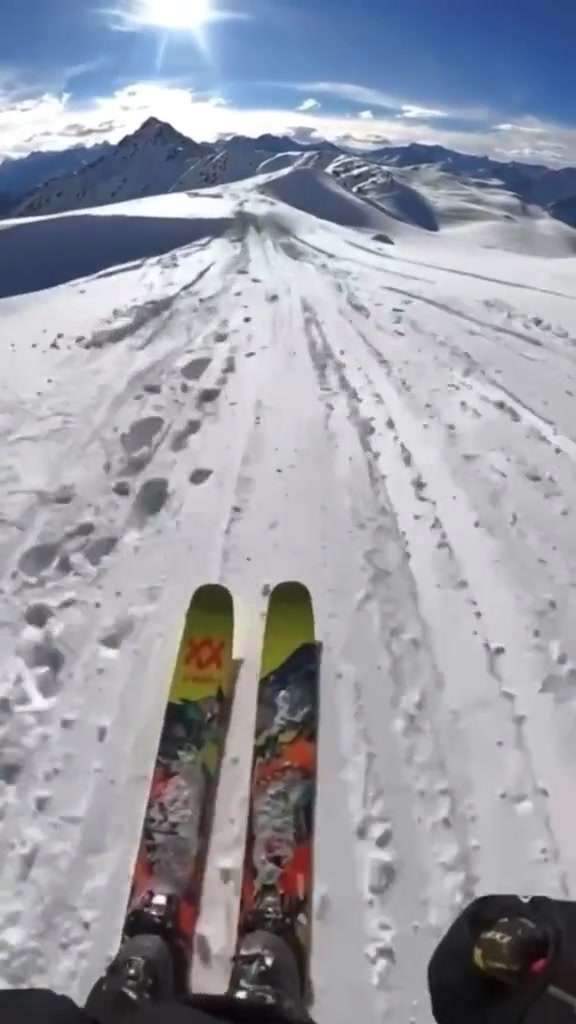 在阿尔卑斯山上来一场极限滑雪！